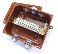 КСМР-10 У2 IP54 (zeta30374) Клеммные коробки КСМР с муфтами МВ-М(РКн) (металлорукав-коробка)