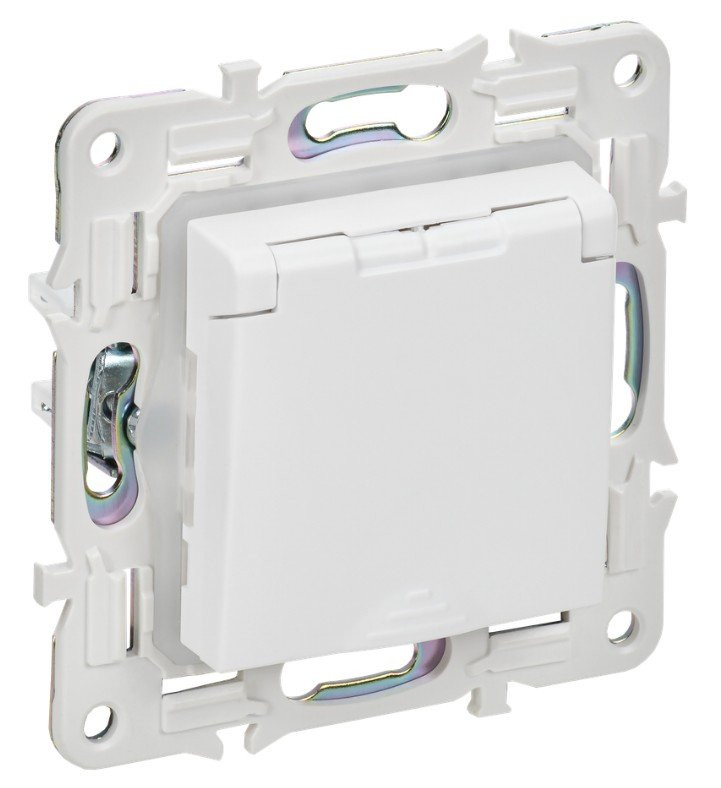 SKANDY Розетка 1-местная SK-R11W с заземлением с защитными шторками и крышкой скрытой установки 16А IP44 арктический белый (SK-R16-16-44-K01) Розетка с защитными шторками