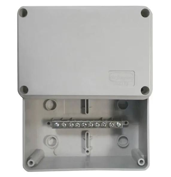 Коробка (КУП) JBS080 85х85х40, 6 вых, IP44 (44046KP) Коробка уравнивания потенциалов (КУП), 6х9мм, 8 зажимов