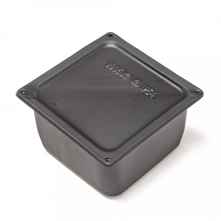 Коробка металлическая грунтованная с уплотнителем 150х150х100 мм (PR08.26167) Коробка металлическая