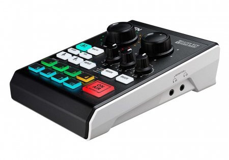 UC8000-AT Микшер звука