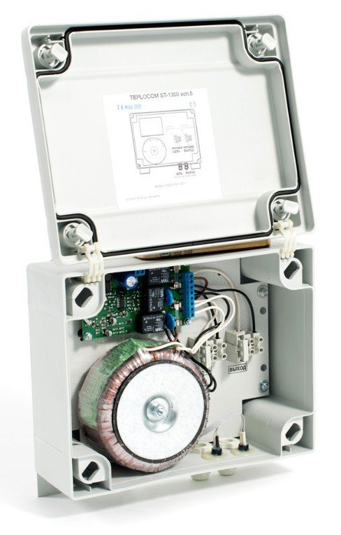 TEPLOCOM ST-1300 исп.5 (332) Стабилизатор напряжения